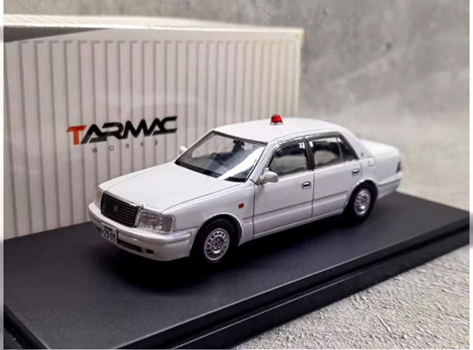 TOYOTA Crown GS155Z Police, white