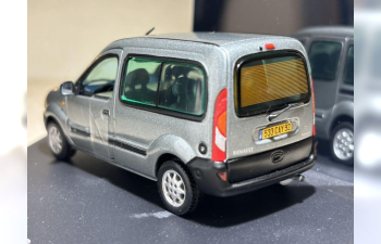 RENAULT Kangoo Saloon, серый металлик