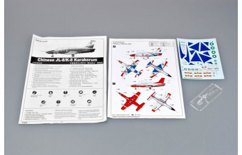 Сборная модель Китайско-пакистанский учебный самолет JL-8 (Пакистанское наименование - K-8 Karakorum)