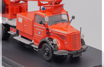 MERCEDES-BENZ L6600 Feuerwehr mit Drehleiter, red
