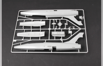 Сборная модель Американский истребитель F-100F SUPER SABRE