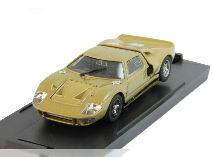 FORD GT 40, gold