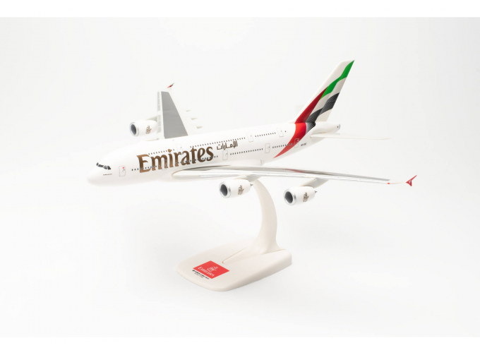 Airbus A380-800 Emirates A6-EOE (2023), белый