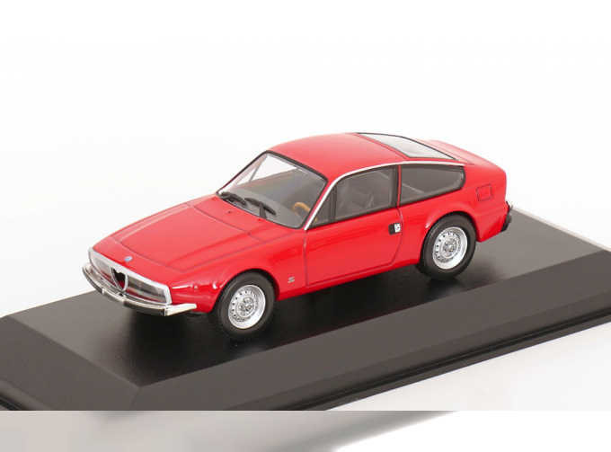 ALFA ROMEO 1600 Junior Z (1972), red