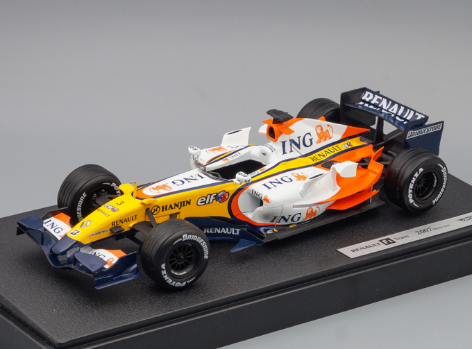 RENAULT F1 Team 2007 Show car, white / yellow / orange / dark blue