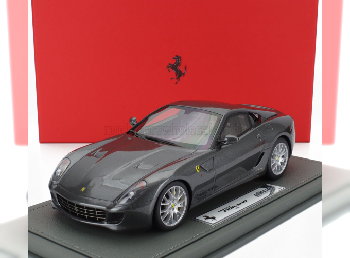 FERRARI 599 Gtb Fiorano (2006) - Manual Gear Box - Cambio Manuale - Con Vetrina - With Showcase, Grigio Silverstone - Grey Met