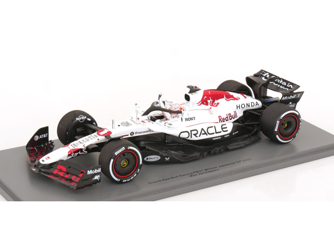 RED BULL RB21 Winner GP Japan, Verstappen (2025)