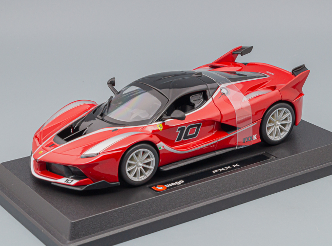 FERRARI FXX K (2015), rot/silber