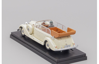 MERCEDES BENZ 770k Cabriolet 1938 With Eva Braun And Ss Military Guard Figures 1938, White
