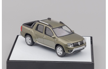 RENAULT Duster Oroch (2015), dark green-metallic