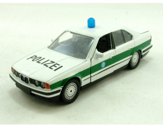 BMW 535i "Polizei", белый с зеленой полосой