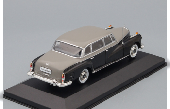 MERCEDES-BENZ 300D Limousine W189 (1957), black / grey