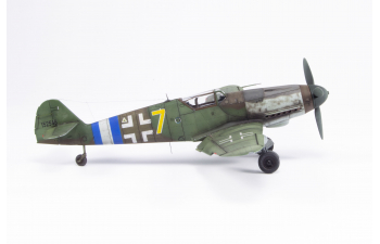 Сборная модель Bf 109G-10 Dual Combo - The Royal Class Edition