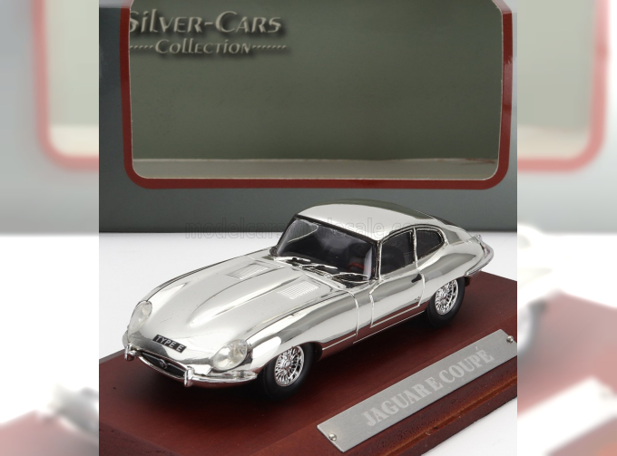 JAGUAR E-type Coupe (1961), Chrome