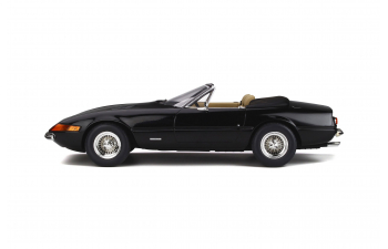 FERRARI 365 GTB/4 Spyder, black