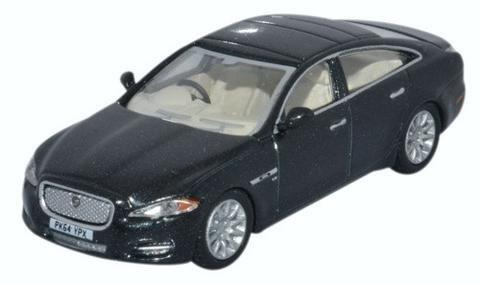 JAGUAR XJ 2013 Ultimate Black