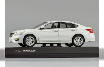 NISSAN Teana (L33), white