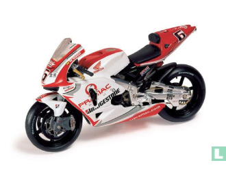 HONDA RC211V #6 M.Tamada (2003), white / red