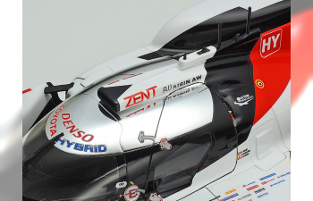 Сборная модель TOYOTA GAZOO RACING TS050