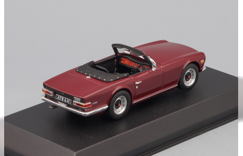 TRIUMPH TR6 1970, damson red