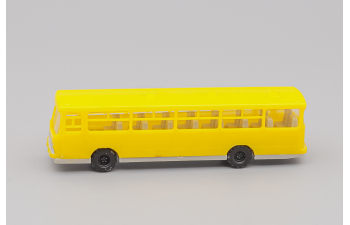 IKARUS Reisebus, yellow