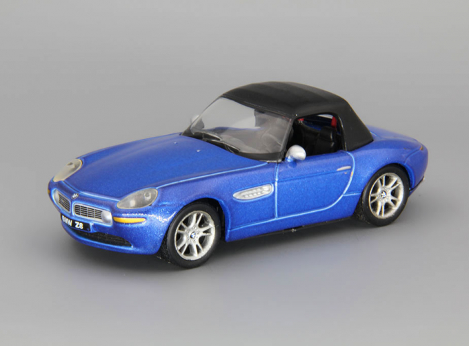 BMW Z8 Roadster, blue