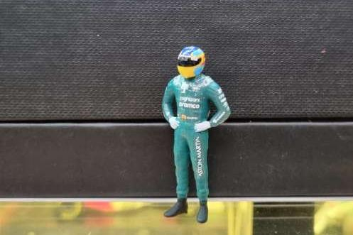 Фигурка Фернандо Алонсо Aston Martin 2023