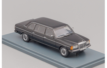 (Б/У) MERCEDES-BENZ V123 Lang, black