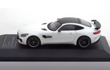 MERCEDES-BENZ AMG GT R 2018, white metallic carbon
