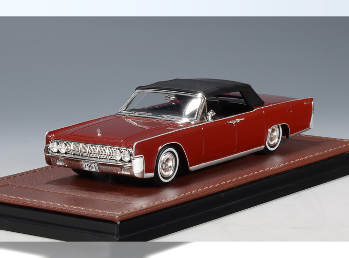 LINCOLN Continental Convertible (закрытый) (1964), Fiesta Red