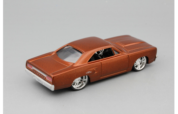 PLYMOUTH GTX 1970, brown