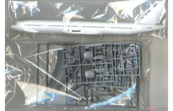 Сборная модель Boeing 777-300ER Japanese Government Air Transport