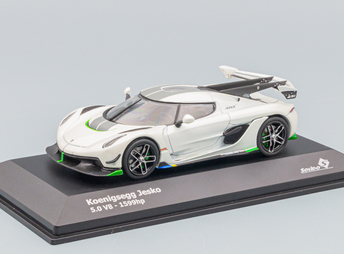 KOENIGSEGG Jesko 5 0 V8 (2021), white metallic/grey