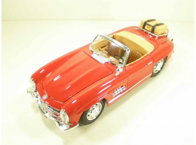 MERCEDES-BENZ 300 SL Touring 1957 г., Gold Collection 1:18, красный