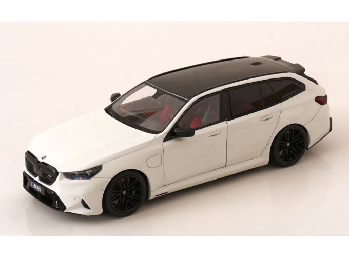 BMW M5 G99 Touring (2025), white