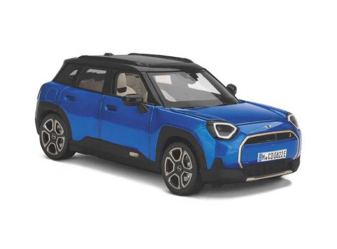 MINI Cooper Se (2024), blazing blue
