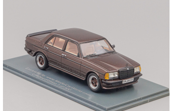 (Б/У) MERCEDES-BENZ 280E W123 AMG, brown