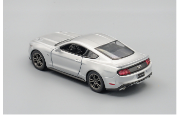 FORD Mustang GT (2015), silver