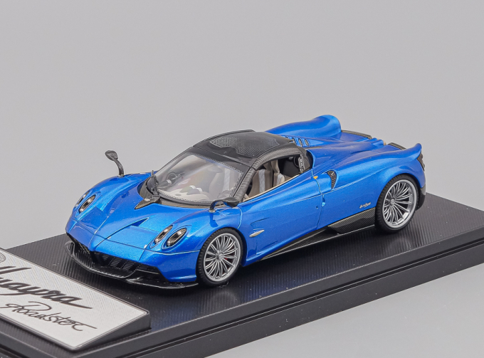 PAGANI Huayra Roadster, blue metallic