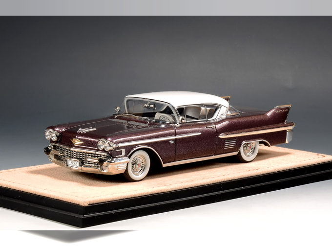 CADILLAC Coupe Deville (1958), Mauve Metallic