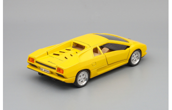 LAMBORGHINI Diablo, yellow