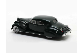 PACKARD Super 8 Sport Sedan by Darrin 1940 Green