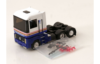 RENAULT Magnum Williams Renault F1 race transporter with acessories