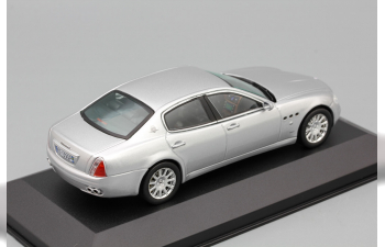 MASERATI Quattroporte, silver