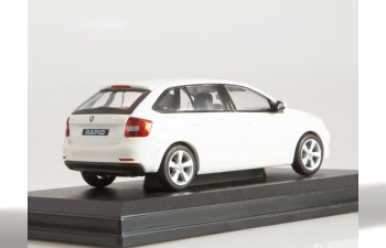 SKODA Rapid Spaceback (2014), white