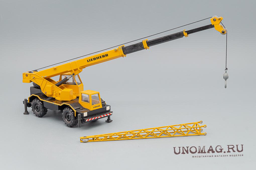 LIEBHERR LTM1030 Mobile Crane