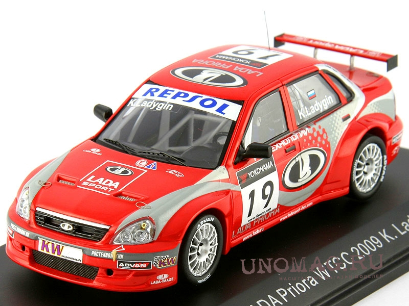 LADA Priora WTCC K.Ladygin (2009), red