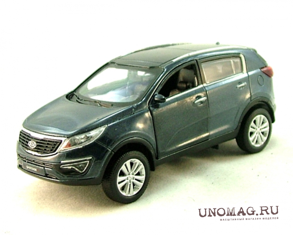 KIA Sportage III, n.0261 1:36, мокрый асфальт