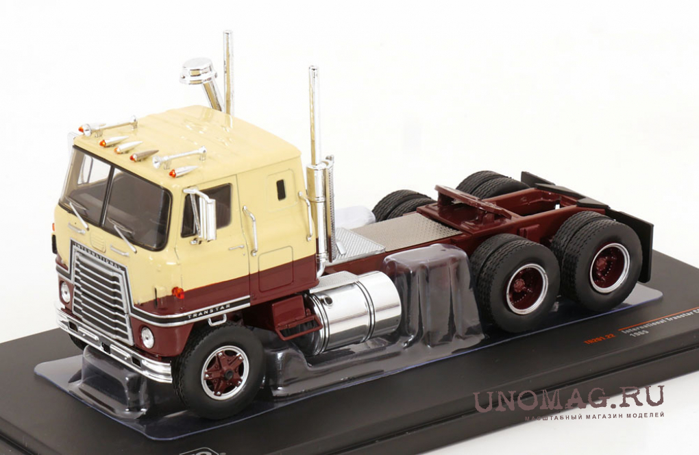 INTERNATIONAL TRANSTAR Coe Tractor Truck 3 assi (1965) Beige Brown