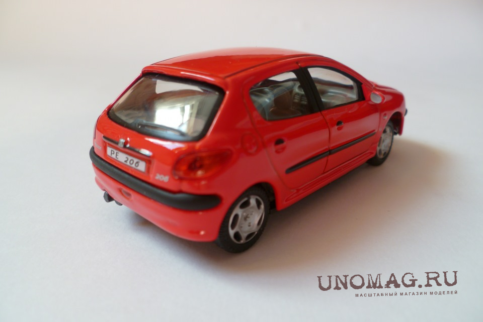 PEUGEOT 206, red